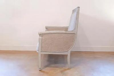 French Empire Style 19th Century Painted Wood Marquise with Carved Palmettes