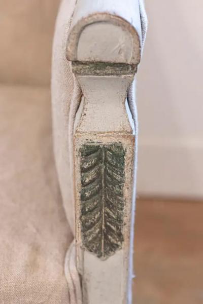 French Empire Style 19th Century Painted Wood Marquise with Carved Palmettes