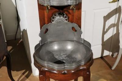 French Late 18th Century Louis XV Pewter Lavabo Mounted on Walnut Stand