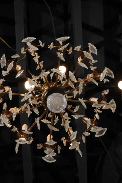 French Late 19th Century Crystal 12 Light Chandelier with Brass Armature