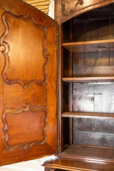 French Louis XV 18th Century Cherry Buffet Deux Corps from the Loire Valley