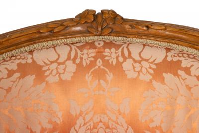 French Louis XV Beechwood Duchesse Brisee Chaise by P Remy ca 1765