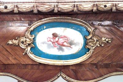 French Louis XV Kingwood Desk