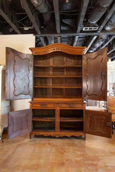 French Louis XV Period 1750s Cherry Buffet Deux Corps with C Scroll Motifs