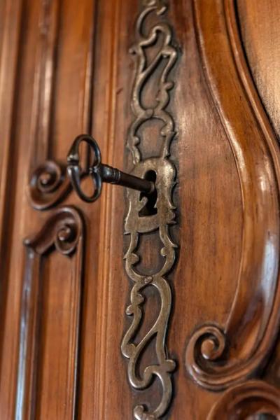 French Louis XV Period 1750s Cherry Buffet Deux Corps with C Scroll Motifs