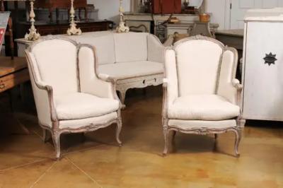 French Louis XV Style 1880s Painted Berg re Chairs with Carved Floral Motifs