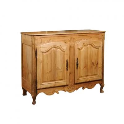 French Louis XV Style 1880s Wooden Buffet with Carved Apron and Molded Doors