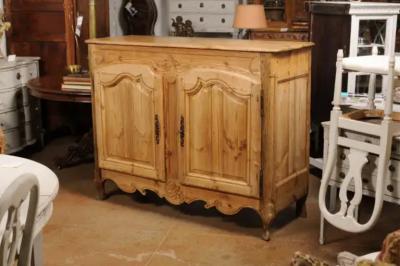 French Louis XV Style 1880s Wooden Buffet with Carved Apron and Molded Doors
