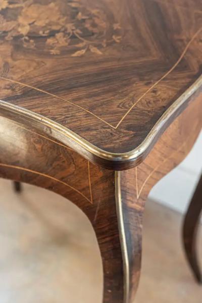 French Louis XV Style 19th Century Marquetry Dressing Table with Floral Motifs