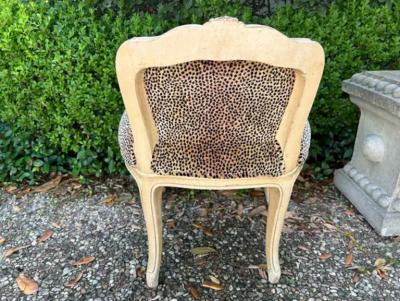 French Louis XV Style Vanity Chair