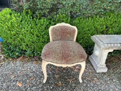 French Louis XV Style Vanity Chair