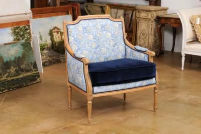 French Louis XVI Style 19th Century Bleached Walnut Marquise Berg re Chair