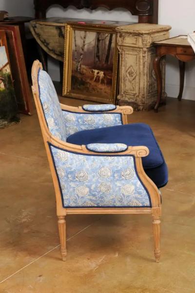 French Louis XVI Style 19th Century Bleached Walnut Marquise Berg re Chair