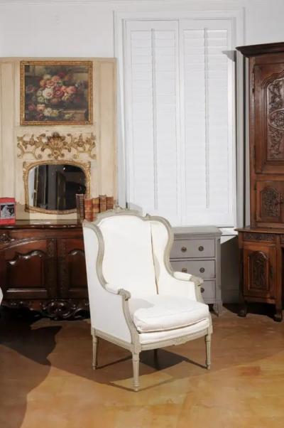 French Louis XVI Style 19th Century Painted and Carved Wingback Berg re Chair