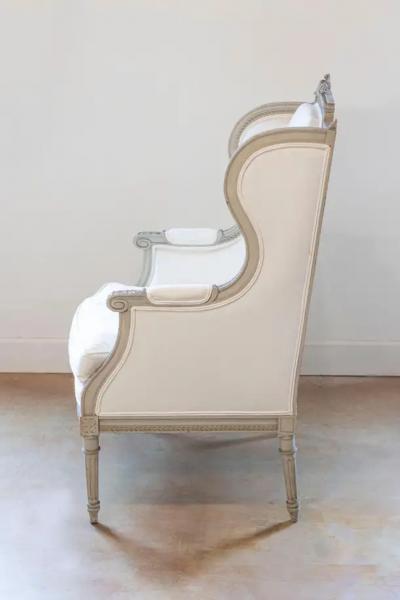 French Louis XVI Style 19th Century Painted and Carved Wingback Berg re Chair