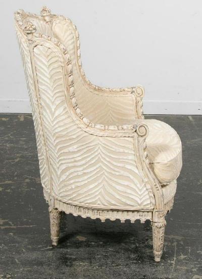 French Louis XVI Style Berg re Armchair with Silk Velvet Upholstery
