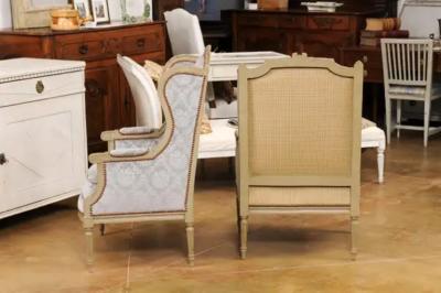 French Louis XVI Style Berg res Oreilles with Carved Motifs and Upholstery