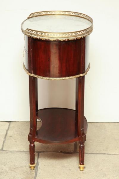 French Mahogany Oval Side Table