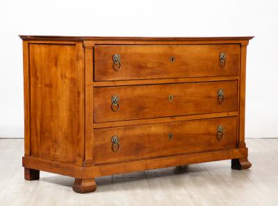 French Neoclassical Walnut Commode France circa 1790