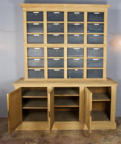 French Notary Cabinet