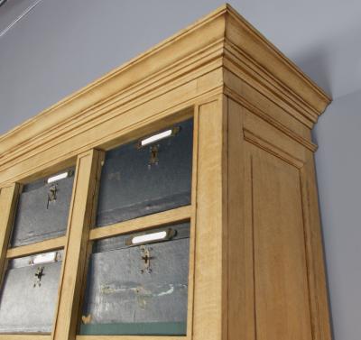 French Notary Cabinet