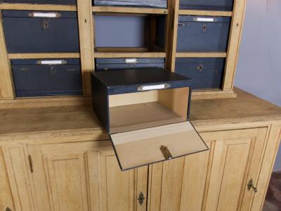 French Notary Cabinet
