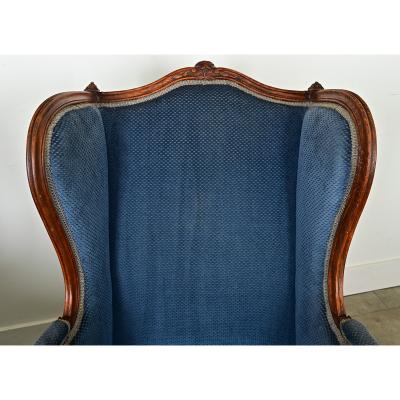 French Pair of Louis XV Wingback Bergeres Ottoman