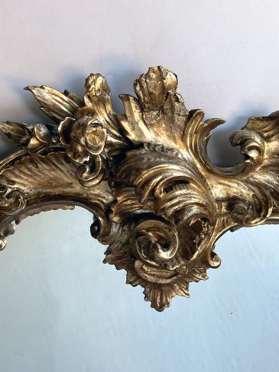 French Rococo Style Carved Giltwood Mirror