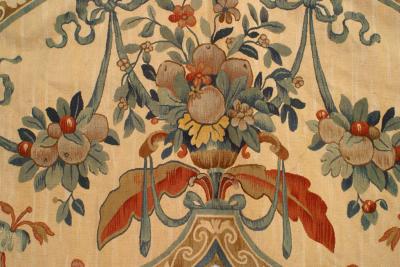 French Victorian Beige Aubusson Valance Panel
