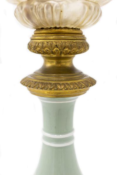 French Victorian Porcelain Oil Lamp with Gilt Mounts