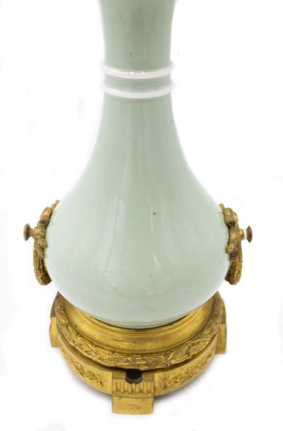 French Victorian Porcelain Oil Lamp with Gilt Mounts