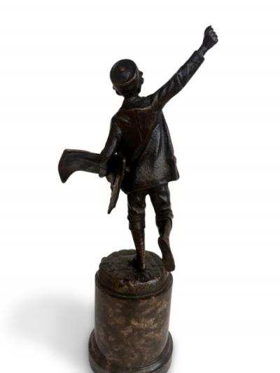 French Victorian bronze of a boy selling newspapers on a marble plinth