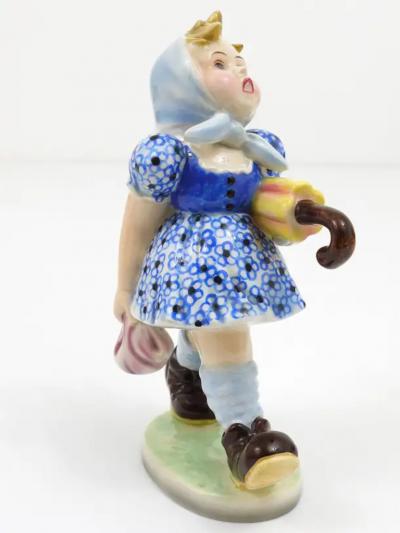 Friedrich Goldscheider Goldscheider Vienna Girl with Umbrella Sculpture Porcelain Austria 1930s