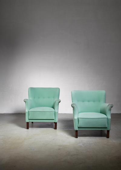 Frits Henningsen Danish pair of lounge chairs Denmark 1940s