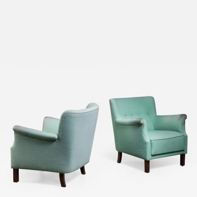 Frits Henningsen Danish pair of lounge chairs Denmark 1940s