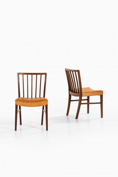 Frits Henningsen Dining Chairs Produced by Cabinetmaker Frits Henningsen