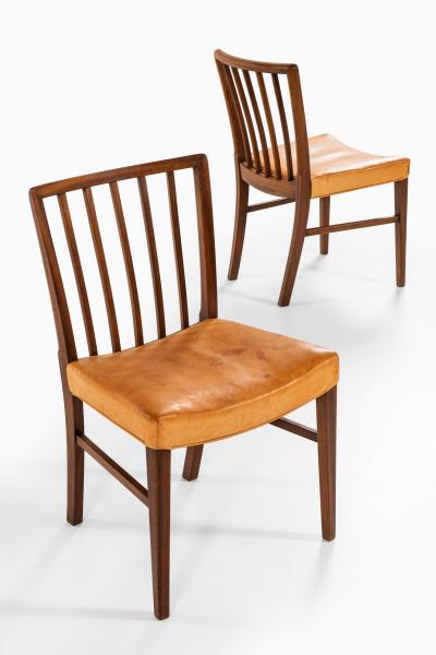 Frits Henningsen Dining Chairs Produced by Cabinetmaker Frits Henningsen