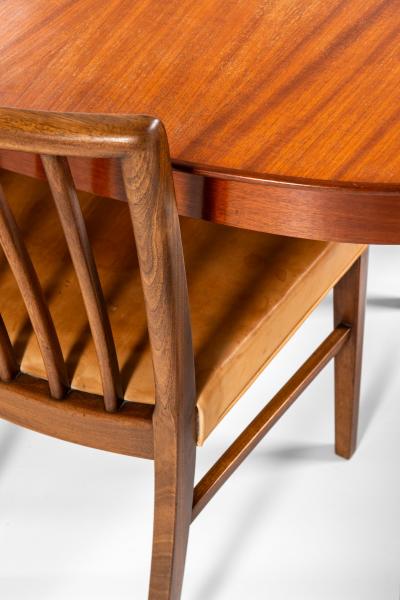 Frits Henningsen Dining Chairs Produced by Cabinetmaker Frits Henningsen