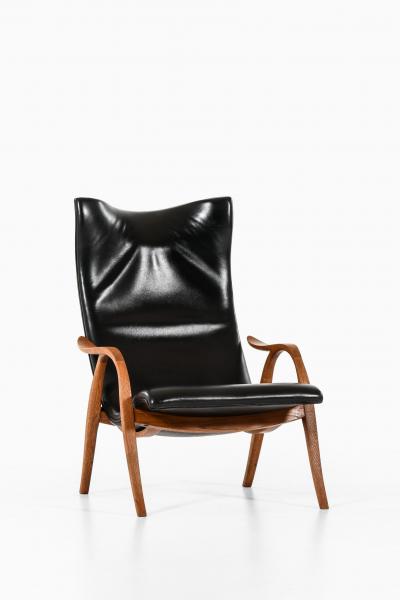 Frits Henningsen Easy Chair Produced by Cabinetmaker Frits Henningsen