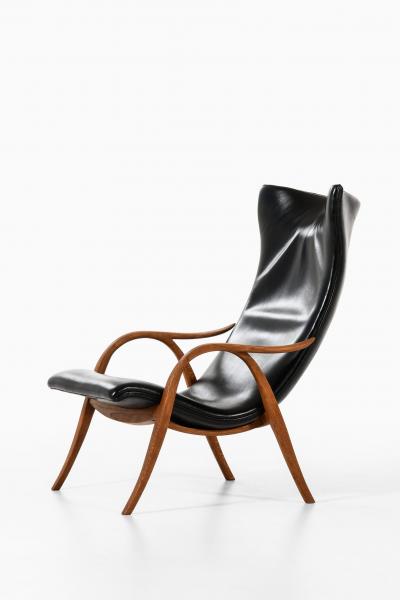Frits Henningsen Easy Chair Produced by Cabinetmaker Frits Henningsen