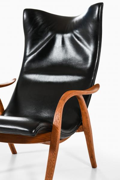 Frits Henningsen Easy Chair Produced by Cabinetmaker Frits Henningsen