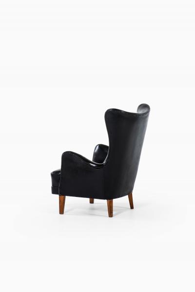 Frits Henningsen Easy Chair Produced by Cabinetmaker Frits Henningsen in Denmark