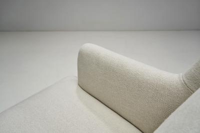 Frits Henningsen Frits Henningsen Easy Chairs with Fluted Legs Denmark 1940s