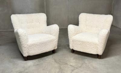 Fritz Hansen Fritz Hansen Model 1669 Pair of Easy Chairs Denmark 1940s