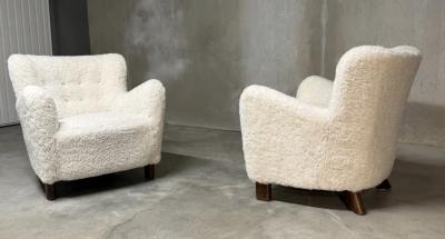 Fritz Hansen Fritz Hansen Model 1669 Pair of Easy Chairs Denmark 1940s