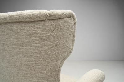 Fritz Hansen Fritz Hansen Model FH 8023 Wingback Armchair in Boucl Denmark 1950s