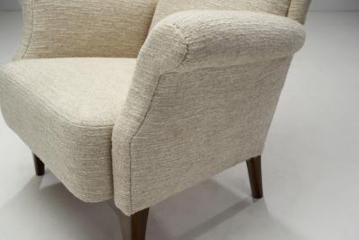 Fritz Hansen Fritz Hansen Model FH 8023 Wingback Armchair in Boucl Denmark 1950s