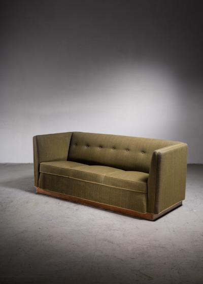 Fritz Hansen Fritz Hansen green platform sofa
