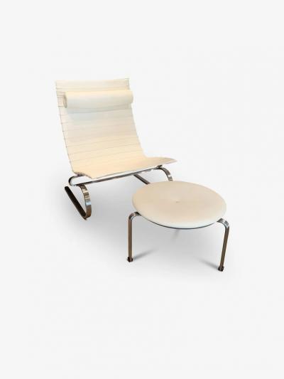 Fritz Hansen PK20 LOUNGE CHAIR IN WHITE LEATHER