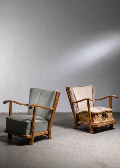 Fritz Hansen Pair of Fritz hansen model 1594 armchairs